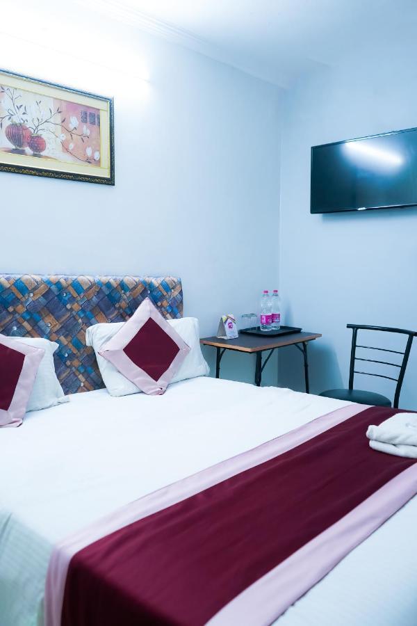 Niketan, Inn - Near Chanakyapuri Embassy Area 뉴델리 외부 사진